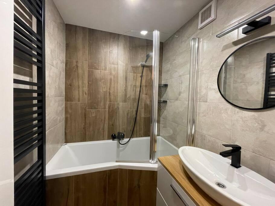 Krasny Zrekonstruovany Byt 3+1 Либерец Екстериор снимка